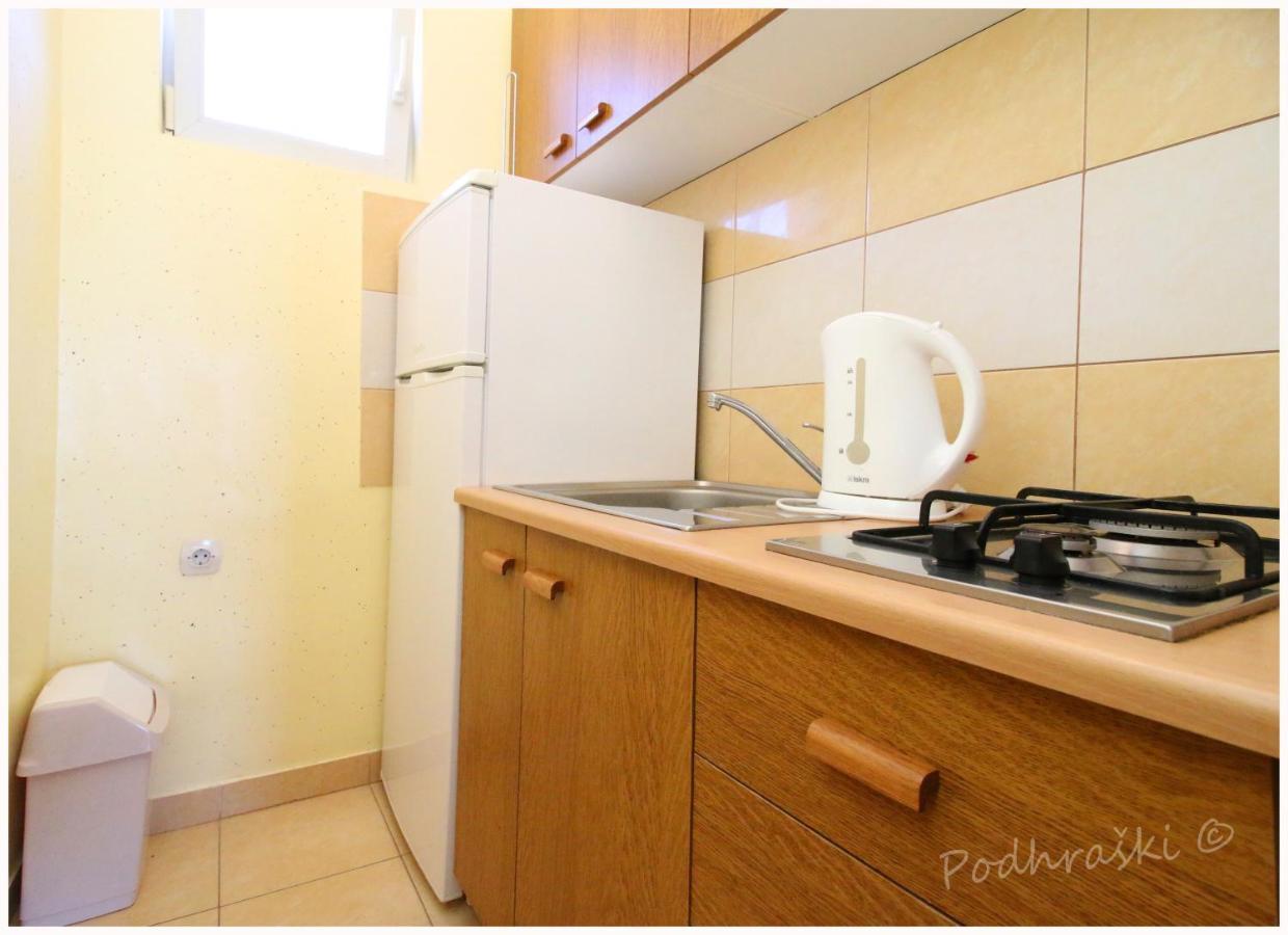 Primosten Apartments Exterior photo
